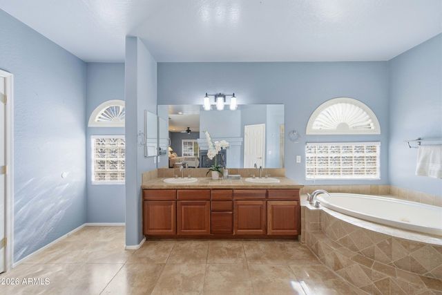 9741 W BLACK HILL Road, Peoria, AZ 85383