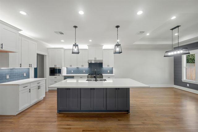 1859 Lynnview Drive, Houston, TX 77055