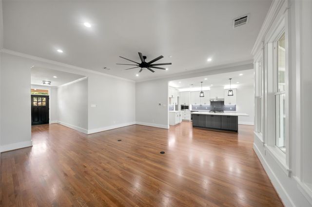 1859 Lynnview Drive, Houston, TX 77055