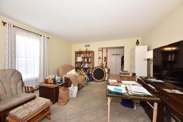 N101W15725 Council Bluffs DRIVE, Germantown, WI 53022