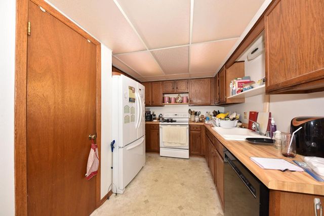 N101W15725 Council Bluffs DRIVE, Germantown, WI 53022