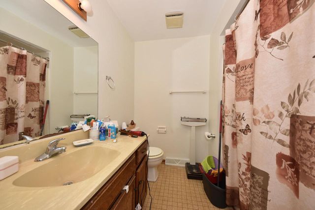 N101W15725 Council Bluffs DRIVE, Germantown, WI 53022