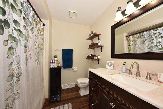 N101W15725 Council Bluffs DRIVE, Germantown, WI 53022