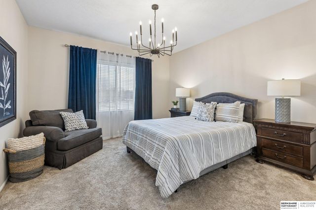 3018 N 144th Terrace, Omaha, NE 68116