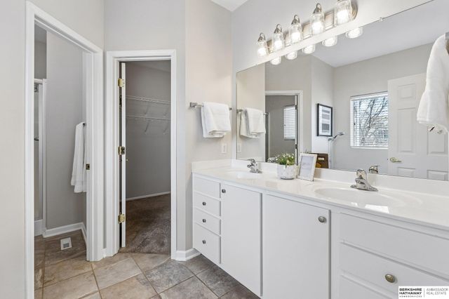 3018 N 144th Terrace, Omaha, NE 68116