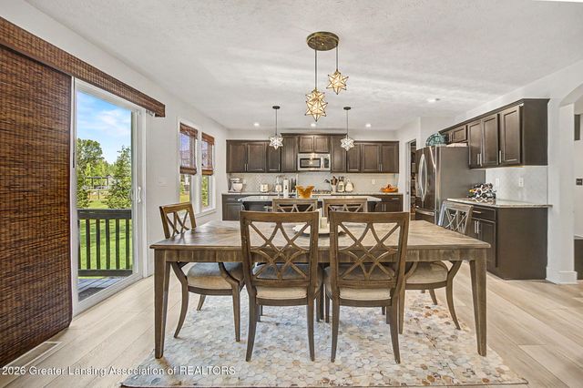 9660 Tobermory Drive, Haslett, MI 48840