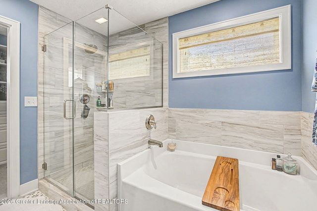 9660 Tobermory Drive, Haslett, MI 48840