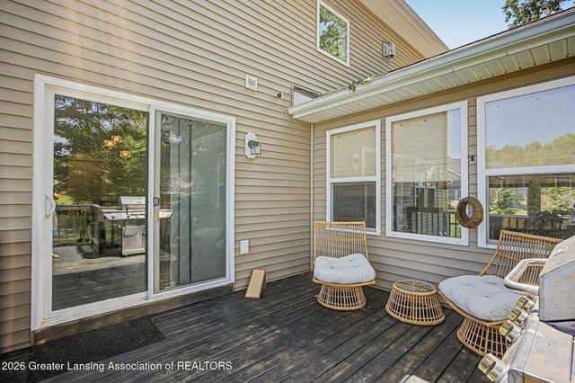 9660 Tobermory Drive, Haslett, MI 48840