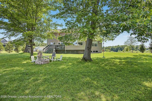 9660 Tobermory Drive, Haslett, MI 48840