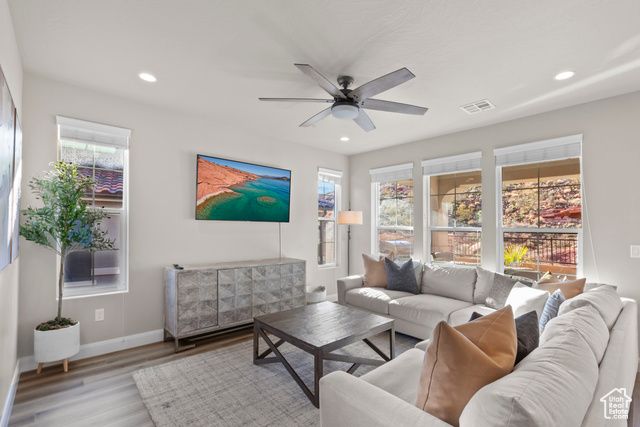 2343 E ESCONDIDO DR, Washington, UT 84780