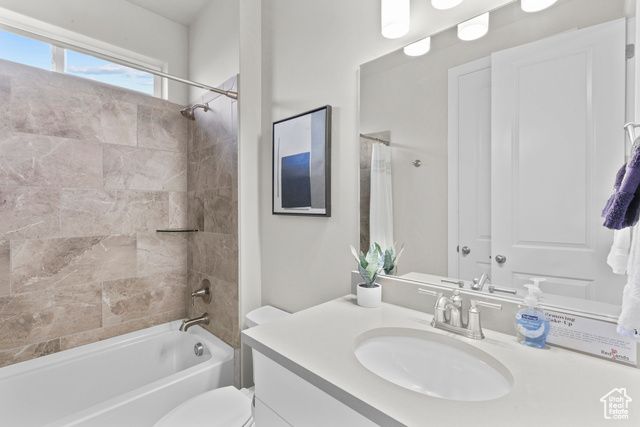 2343 E ESCONDIDO DR, Washington, UT 84780