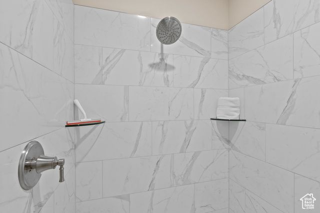 2343 E ESCONDIDO DR, Washington, UT 84780