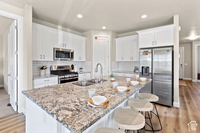 2343 E ESCONDIDO DR, Washington, UT 84780