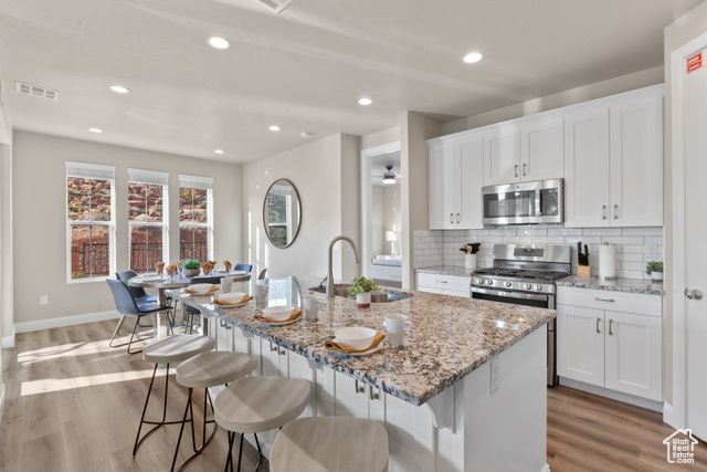 2343 E ESCONDIDO DR, Washington, UT 84780