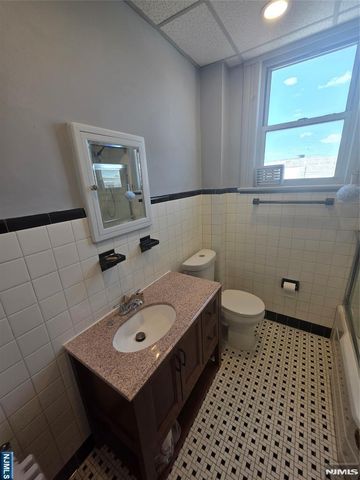 595 67th Street 2, West New York, NJ 07093