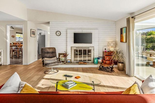 5760 Urban Drive, La Mesa, CA 91942