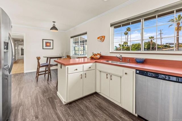 5760 Urban Drive, La Mesa, CA 91942
