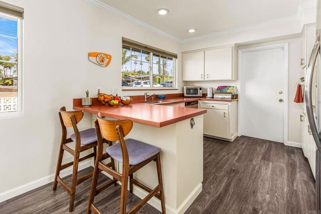 5760 Urban Drive, La Mesa, CA 91942