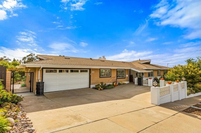 5760 Urban Drive, La Mesa, CA 91942