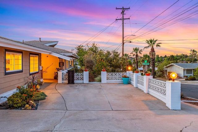 5760 Urban Drive, La Mesa, CA 91942