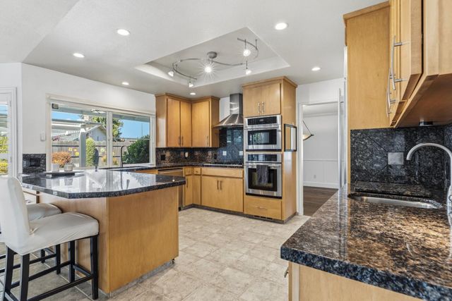 908 Newcastle Ct, Modesto, CA 95355