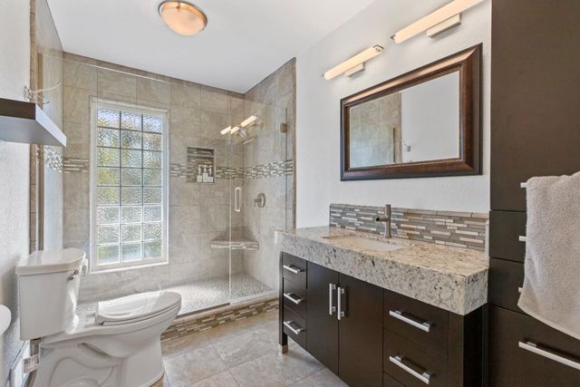 908 Newcastle Ct, Modesto, CA 95355