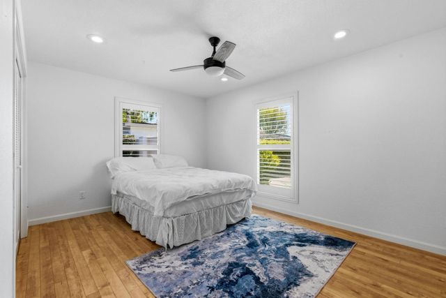 908 Newcastle Ct, Modesto, CA 95355