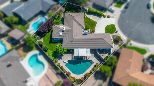 908 Newcastle Ct, Modesto, CA 95355