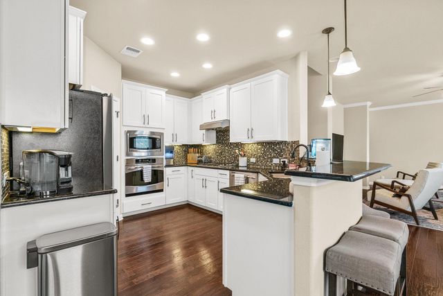 513 S Meadowlark ST A, Lakeway, TX 78734