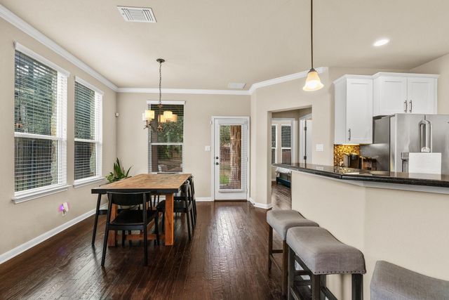 513 S Meadowlark ST A, Lakeway, TX 78734