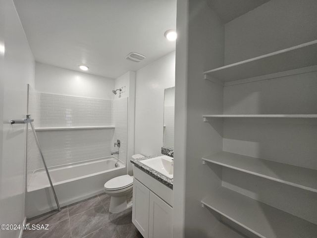 10055 N Cascalote Lane, Marana, AZ 85653