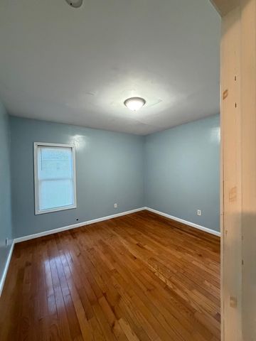 51 Snell St 3, Brockton, MA 02301
