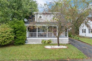 2327 11th Street, Cuyahoga Falls, OH 44221