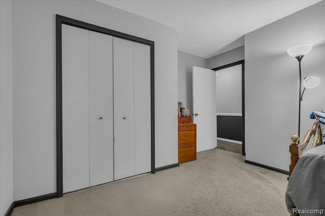 4608 Huntington Drive, Port Huron, MI 48060