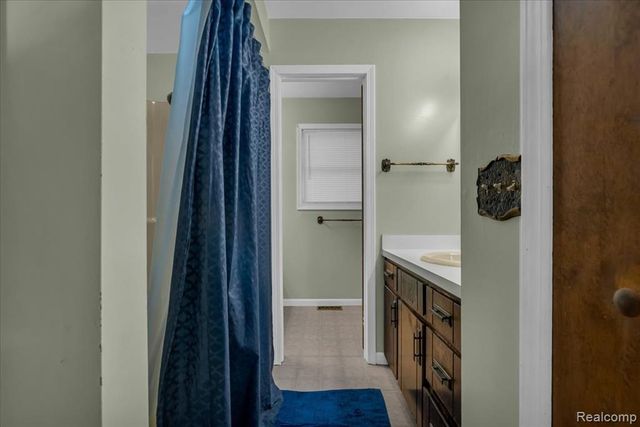 4608 Huntington Drive, Port Huron, MI 48060