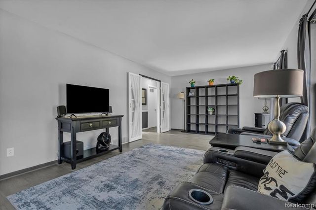 4608 Huntington Drive, Port Huron, MI 48060