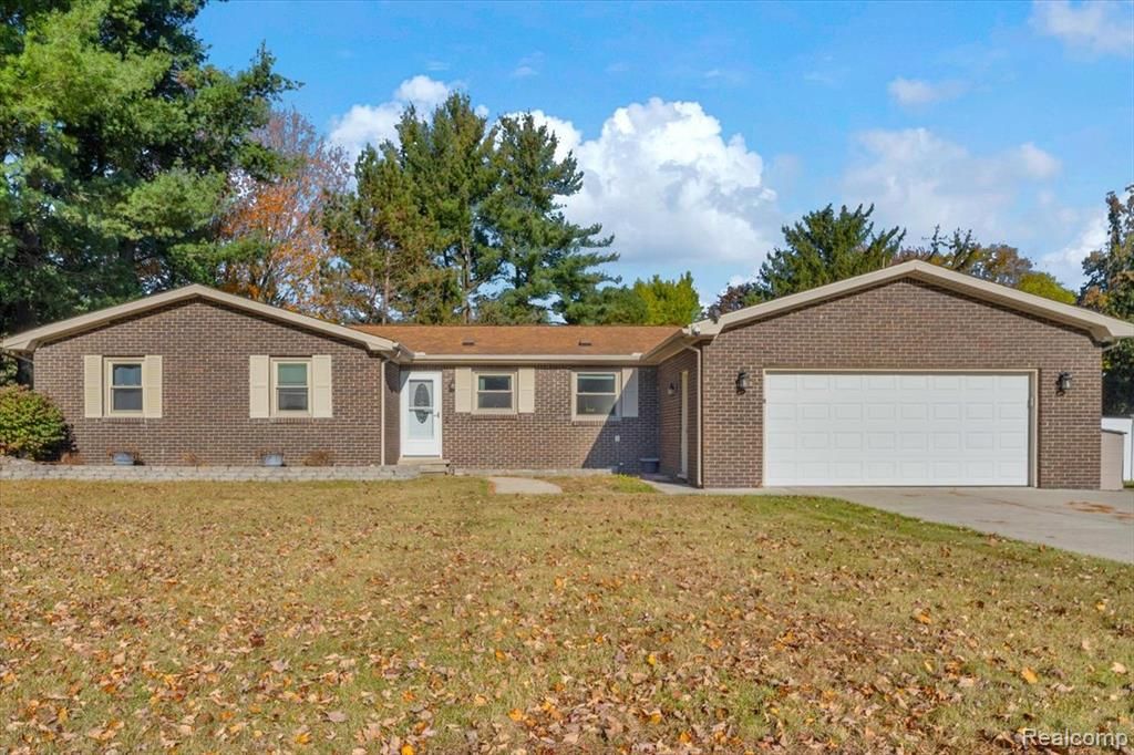 4608 Huntington Drive, Port Huron, MI 48060