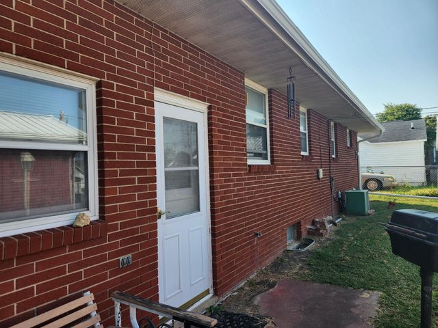 614 N First Street, Knoxville, IA 50138