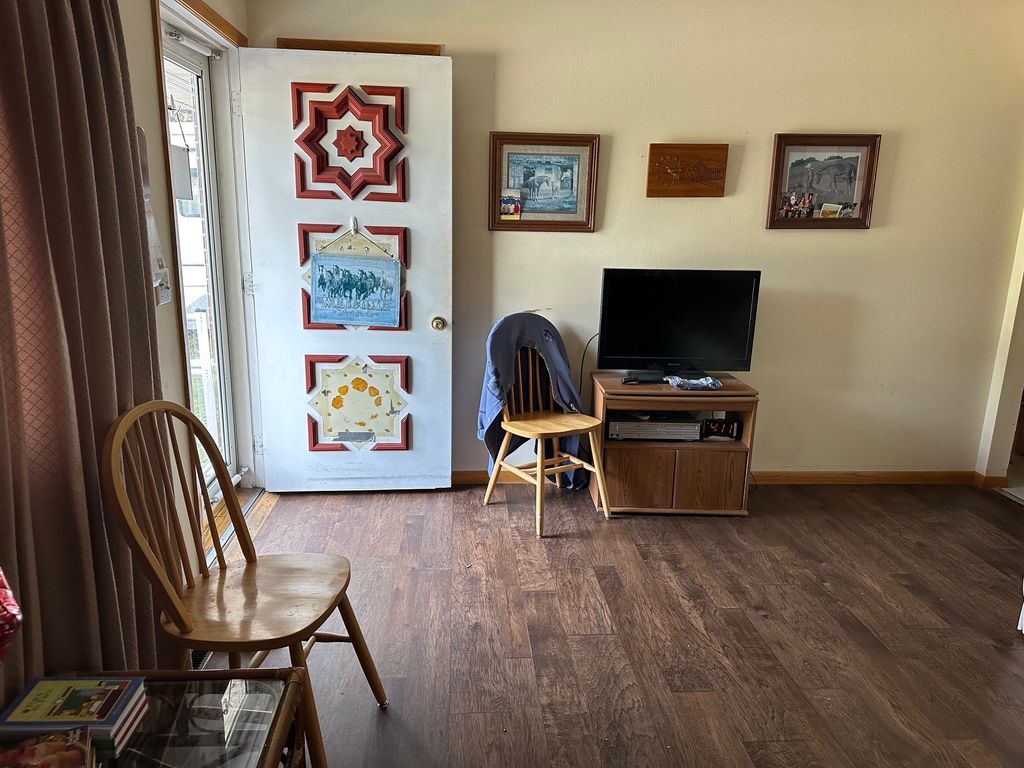 614 N First Street, Knoxville, IA 50138