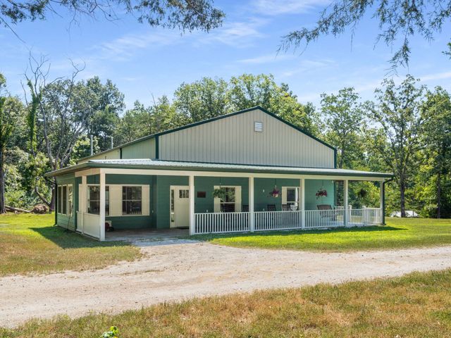 611 Rocky Dr, Dickson, TN 37055