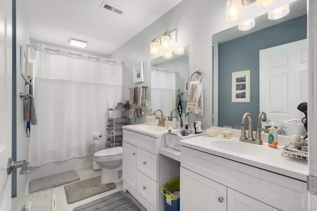 611 Rocky Dr, Dickson, TN 37055