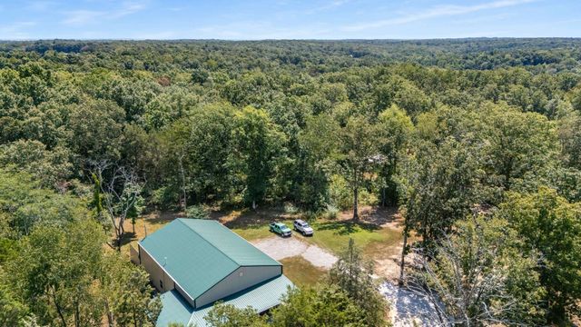 611 Rocky Dr, Dickson, TN 37055