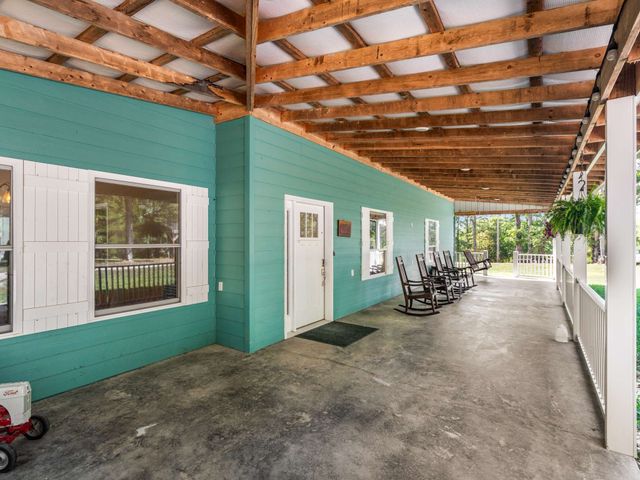 611 Rocky Dr, Dickson, TN 37055