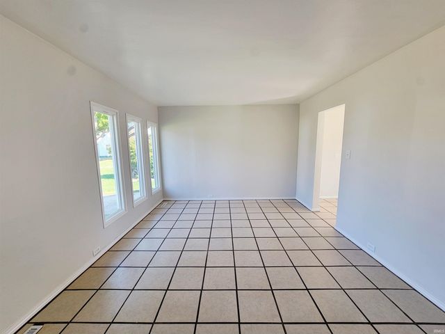 940 Fairway Street, South Bend, IN 46619