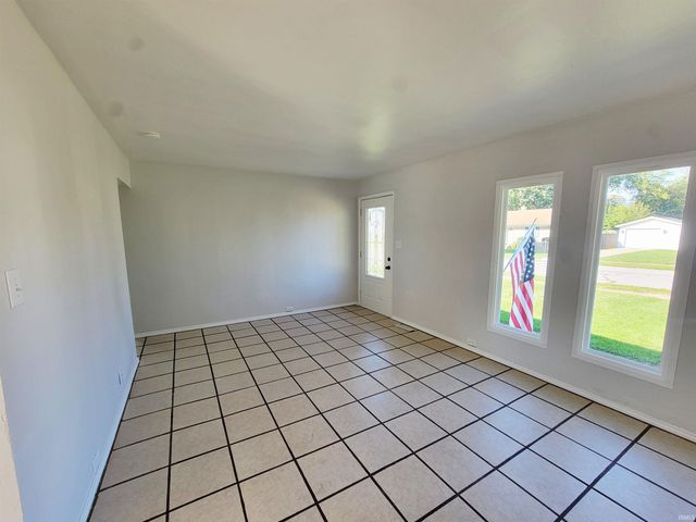 940 Fairway Street, South Bend, IN 46619