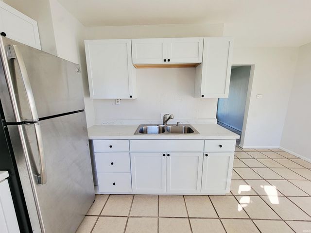 940 Fairway Street, South Bend, IN 46619