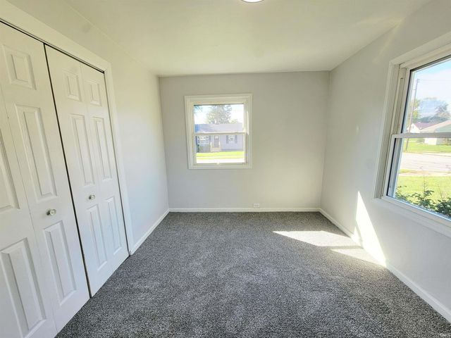 940 Fairway Street, South Bend, IN 46619