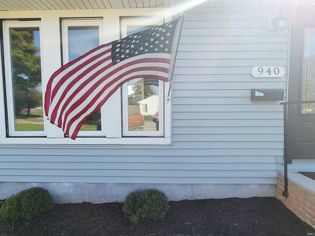940 Fairway Street, South Bend, IN 46619