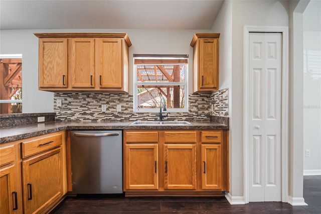 221 ROSA AVENUE, Oviedo, FL 32765