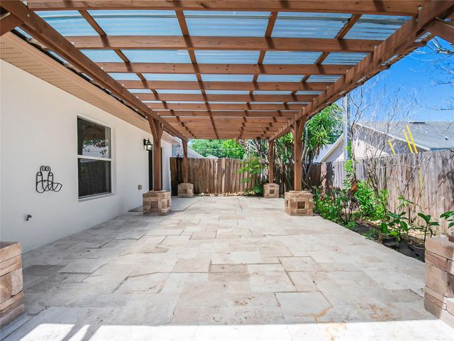 221 ROSA AVENUE, Oviedo, FL 32765